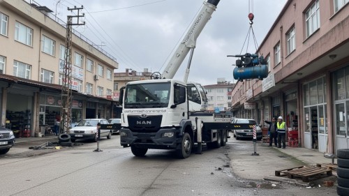 Sultanbeyli Oto Sanayi Sitesi Vinç Kiralama