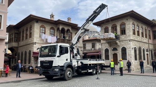 Valide-i Atik Vinç Kiralama